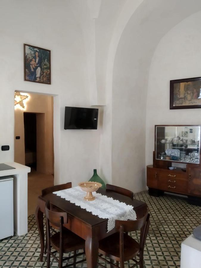 Mena Me - Casa Vacanza - Salento パラービタ エクステリア 写真
